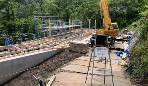 建て方はじまる